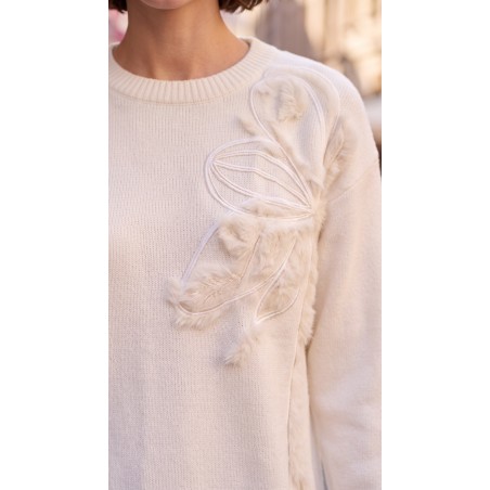 Sweter z futerkowym kwiatem