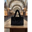 WUNDERSCHÖNE FELLTASCHE – STIL UND ELEGANZ FÜR JEDEN ANLASS WUNDERSCHÖNE FELLTASCHE – STIL UND ELEGANZ FÜR JEDEN ANLASS