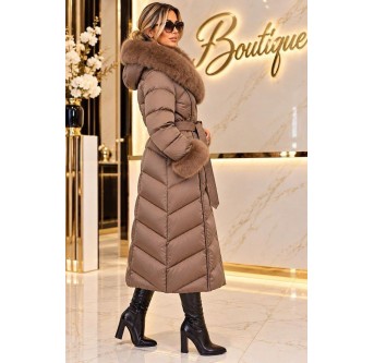 🤎 ELEGANT BEIGE COAT WITH FUR TRIM 🤎