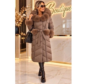 🤎 ELEGANT BEIGE COAT WITH FUR TRIM 🤎